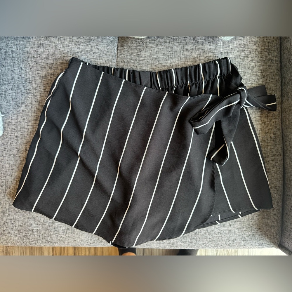 Charlotte Russe Black and White Striped Skort